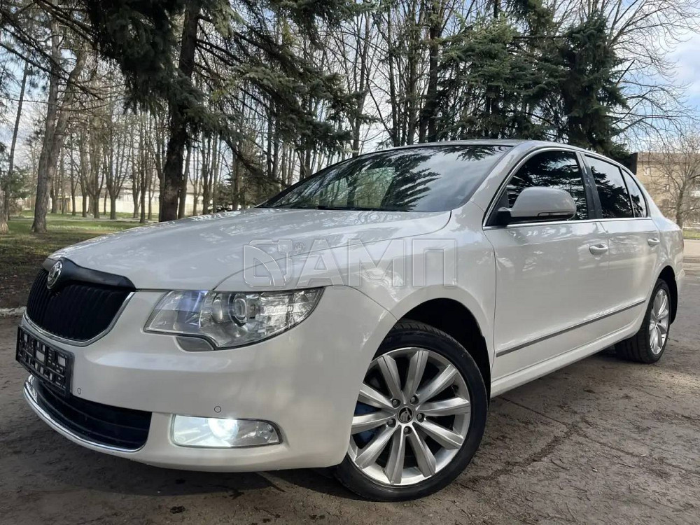Skoda Superb 2013  - изображение 7