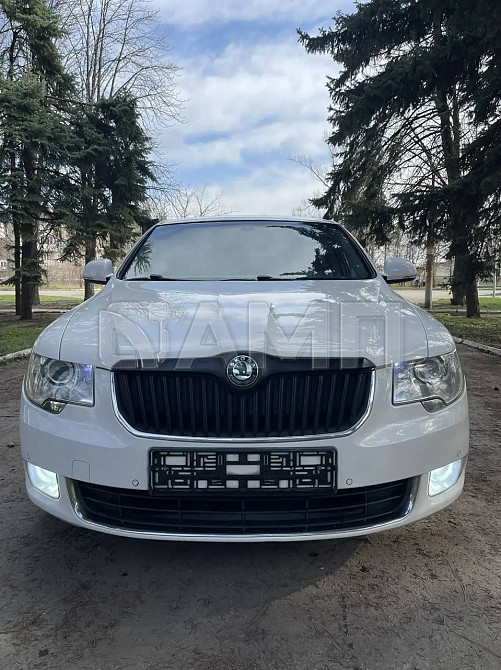 Skoda Superb 2013  - изображение 4