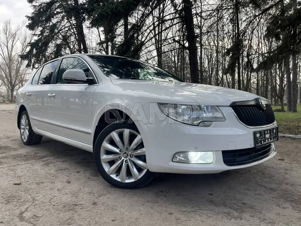 Skoda Superb 2013  - изображение 10