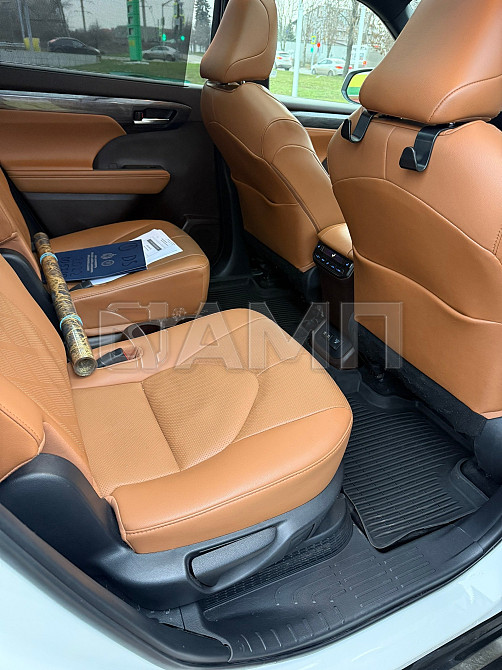 Toyota Highlander 2021  - изображение 4