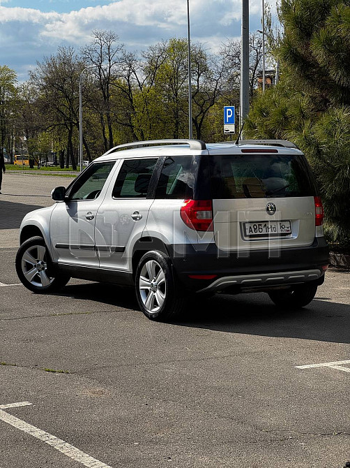 SKODA Yeti 2011  - изображение 8