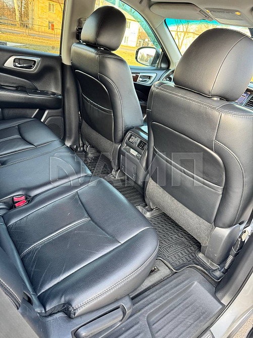 Nissan Pathfinder  - изображение 1