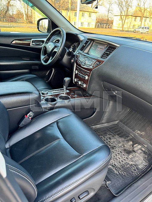 Nissan Pathfinder  - изображение 2