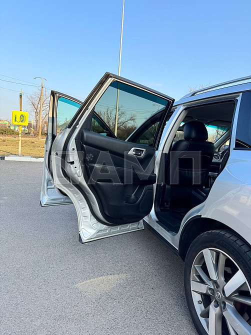 Nissan Pathfinder  - изображение 7