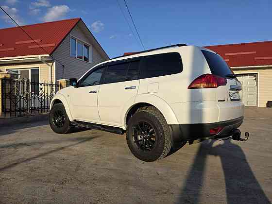 Mitsubishi Pajero Sport 2011 