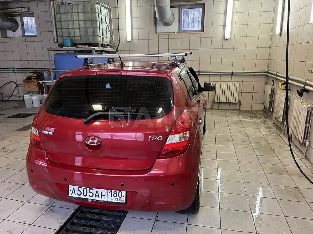 Hyundai i20 2010 Горловка - изображение 1