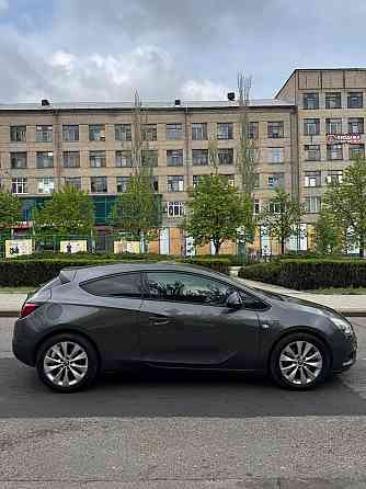 Opel Astra J GTC 2012 