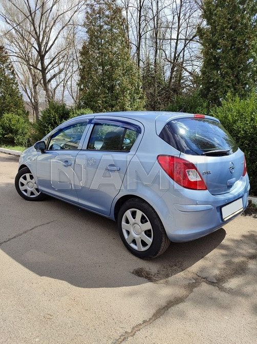 Opel Corsa 2008  - изображение 7