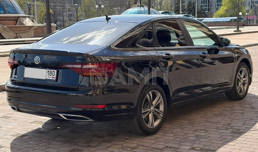 Volkswagen Jetta 2019  - изображение 4