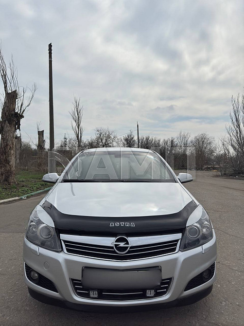 Opel Astra H 2008  - изображение 6