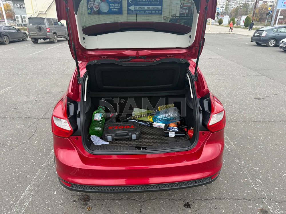 Ford Focus 2011  - изображение 9