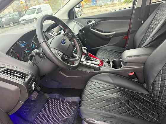 Ford Focus 2011 