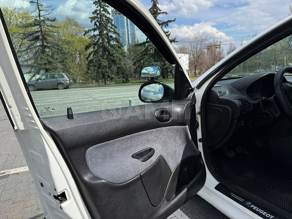 PEUGEOT 206 2008  - изображение 1
