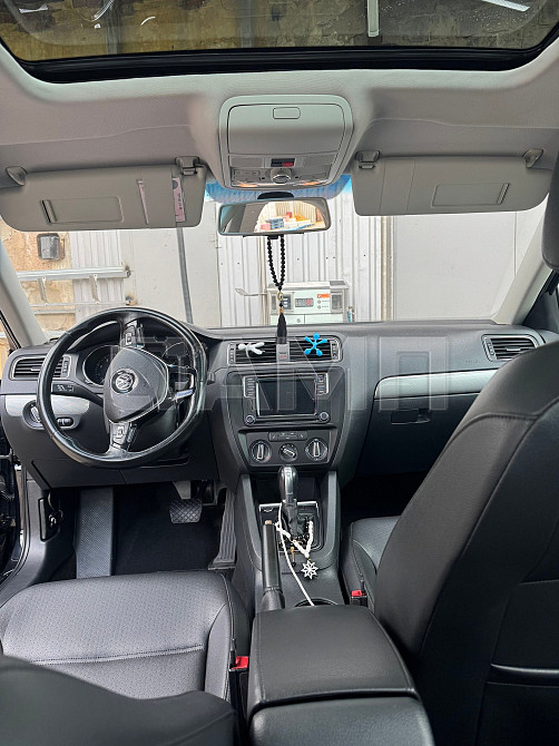 Volkswagen Jetta 2017  - изображение 4