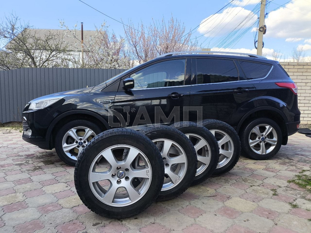 Ford Kuga 2013 Старобельск - изображение 1