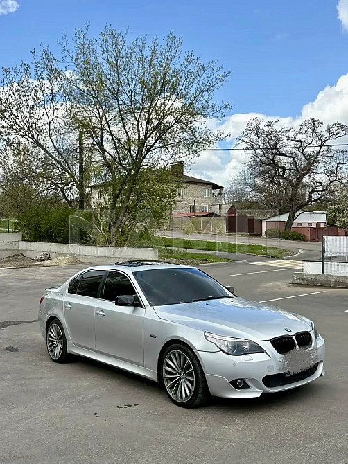 BMW 5 Series 2006  - изображение 9