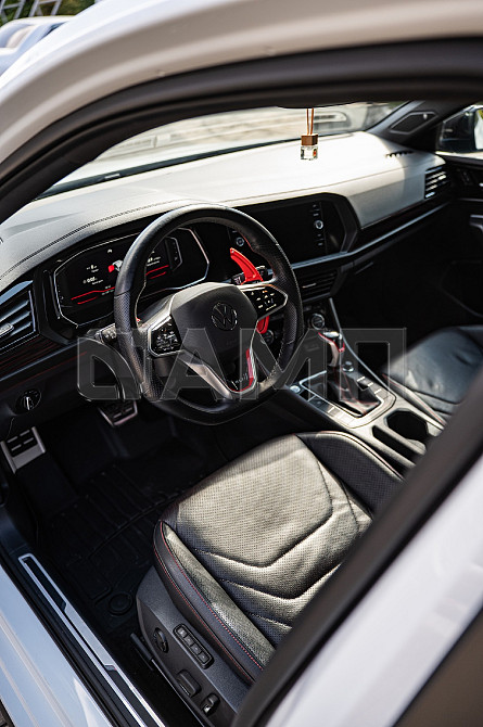 Volkswagen Jetta 2022  - изображение 3