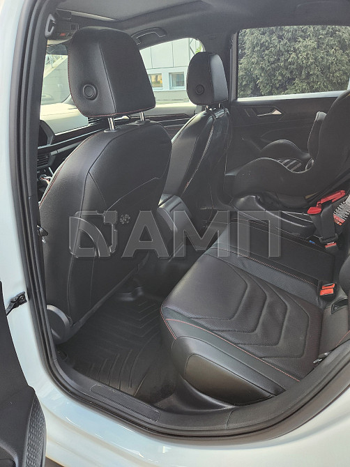 Volkswagen Jetta 2022  - изображение 2