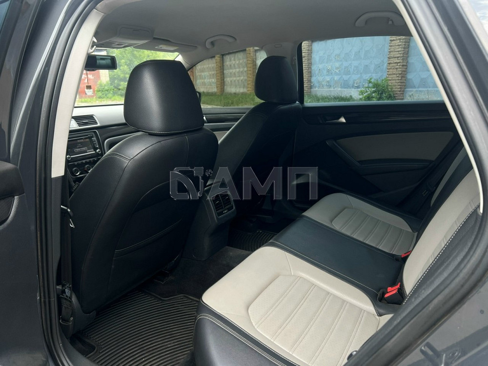 Volkswagen Passat 2014  - изображение 1