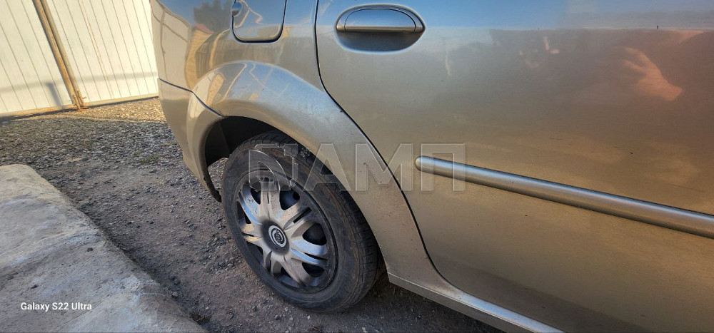 Renault Logan 2012  - изображение 2