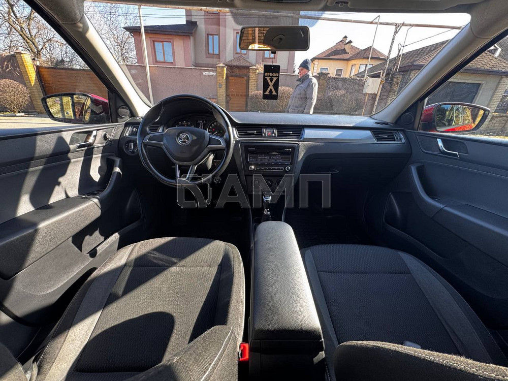 Skoda Rapid 2015  - изображение 2