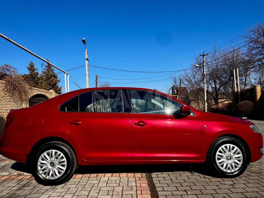 Skoda Rapid 2015  - изображение 5