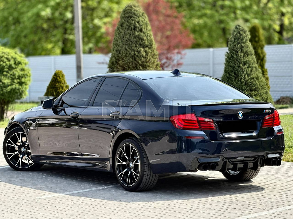 BMW 530d 2012  - изображение 8