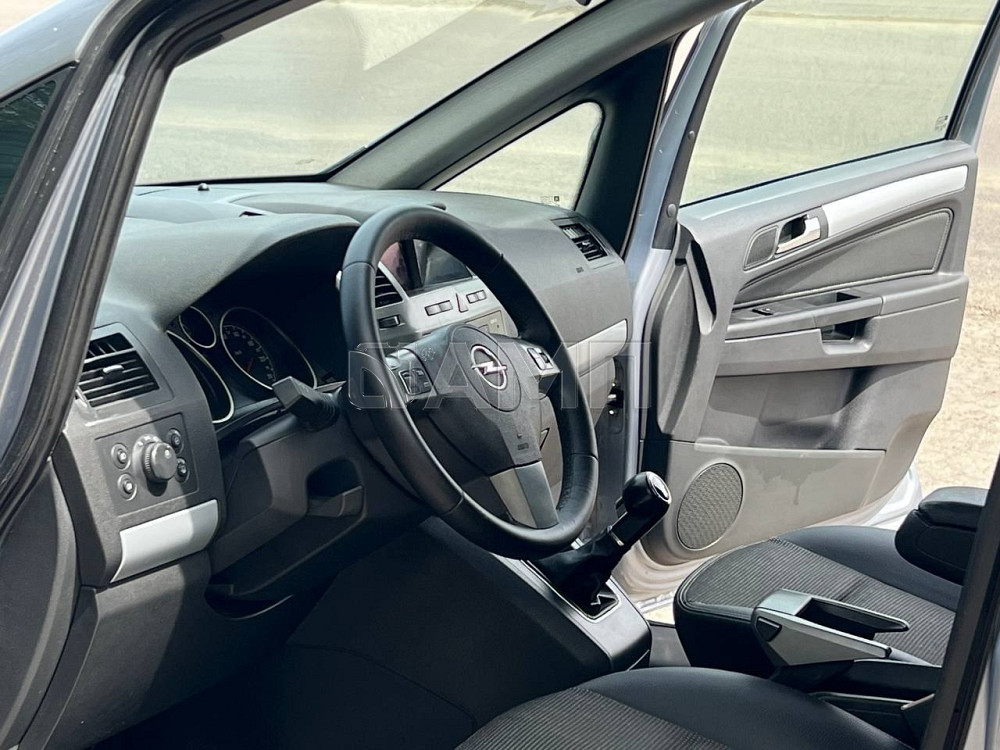 Opel Zafira B 2007  - изображение 3