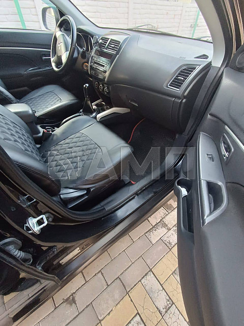 Mitsubishi ASX 2012  - изображение 2