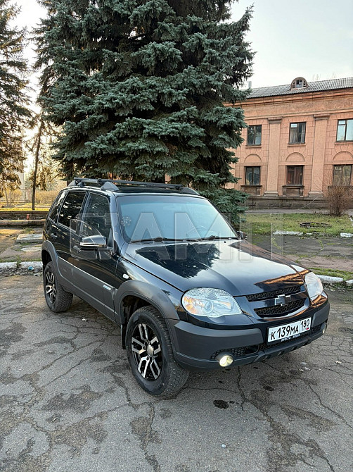Chevrolet Niva 2011  - изображение 1