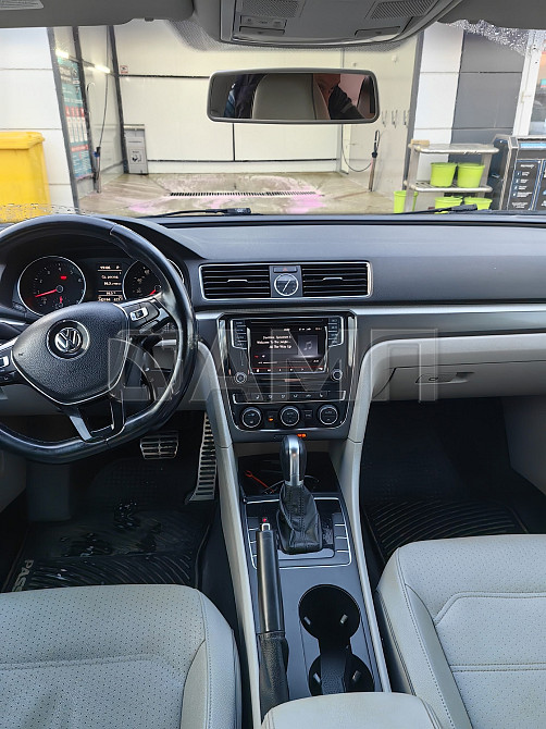 Volkswagen Passat 2016  - изображение 1