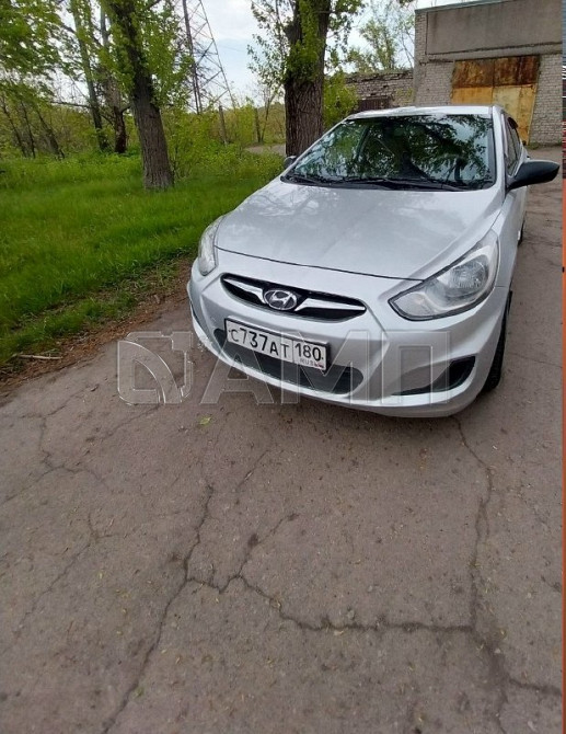 Hyundai Solaris 2012 Дебальцево - изображение 1