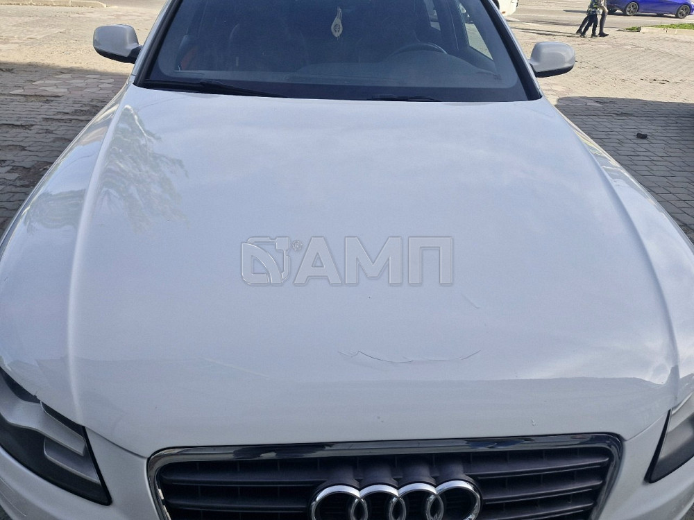 Audi A4 2010  - изображение 2