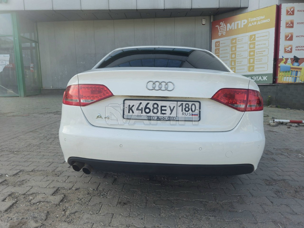 Audi A4 2010  - изображение 8
