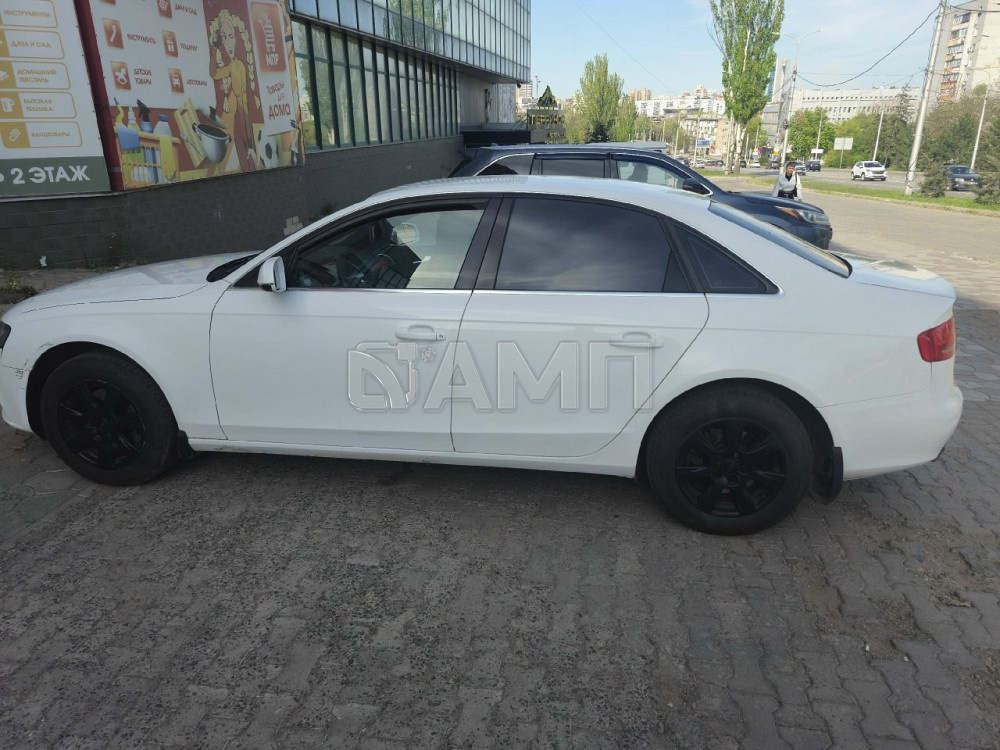 Audi A4 2010  - изображение 6