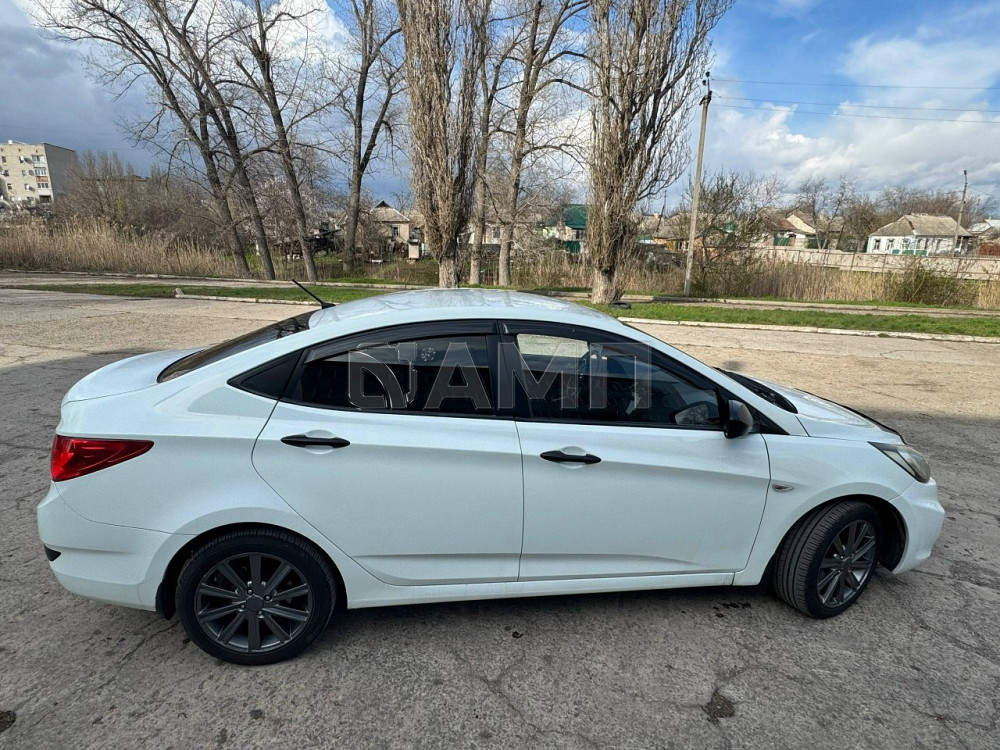 Hyundai Solaris  - изображение 4
