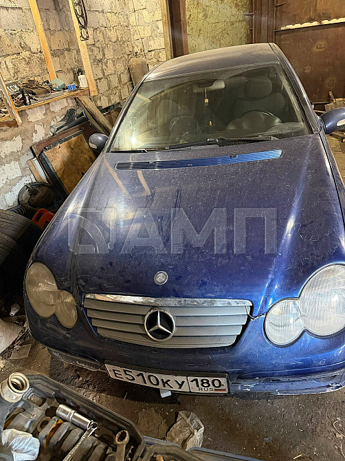 Mercedes C180  - изображение 4
