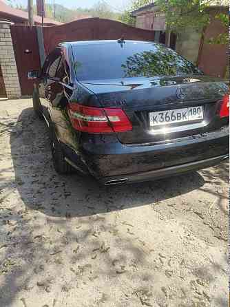 Mercedes-Benz E-Class 2010 