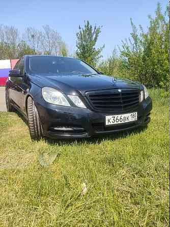 Mercedes-Benz E-Class 2010 