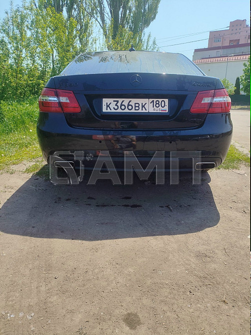 Mercedes-Benz E-Class 2010  - изображение 1