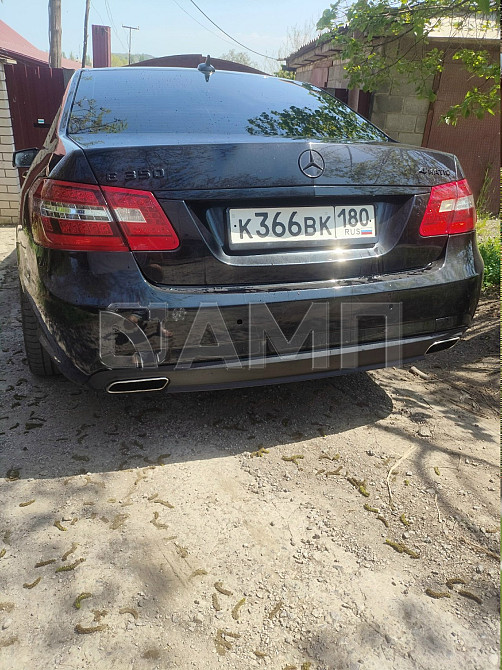 Mercedes-Benz E-Class 2010  - изображение 4
