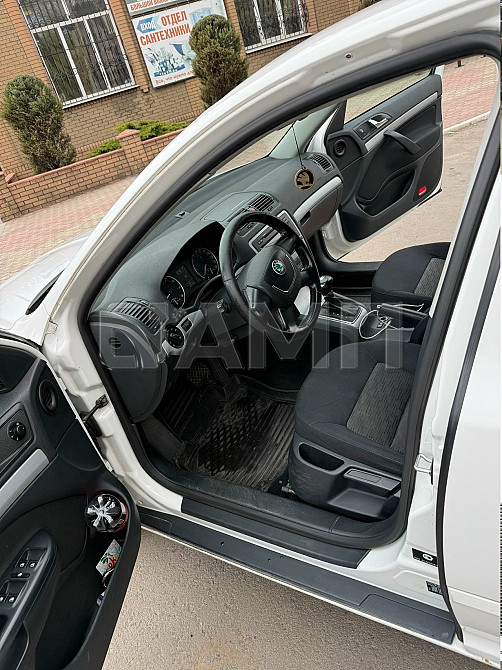 Skoda Octavia 2012 Енакиево - изображение 1