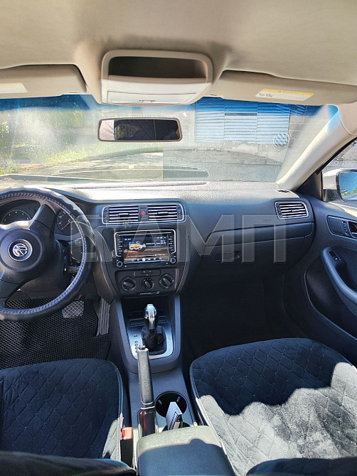 Volkswagen Jetta 2012  - изображение 3