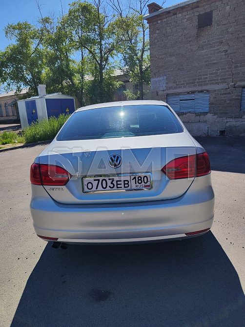 Volkswagen Jetta 2012  - изображение 4