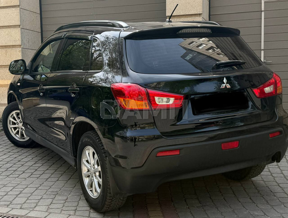 Mitsubishi ASX 2012  - изображение 7