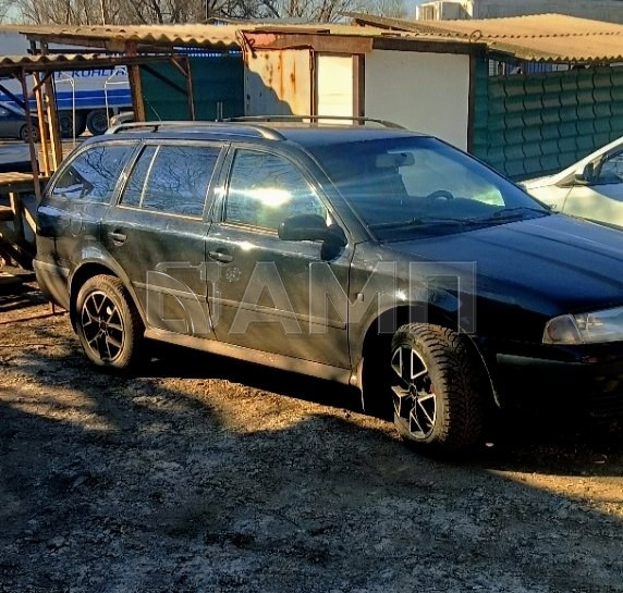 Skoda Octavia 2002 Макеевка - изображение 1
