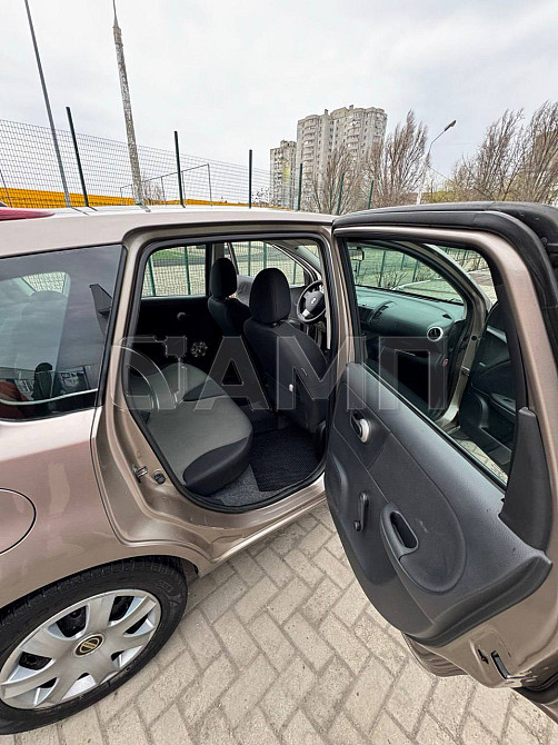 Nissan Note 2011  - изображение 3