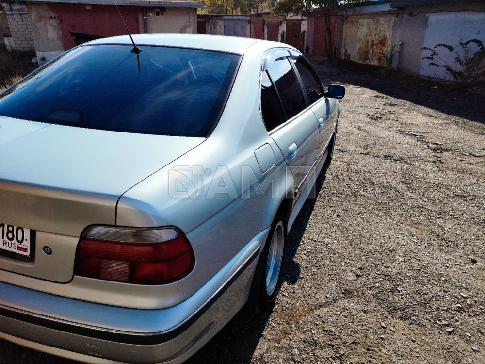 BMW 5 e39 1998  - изображение 4