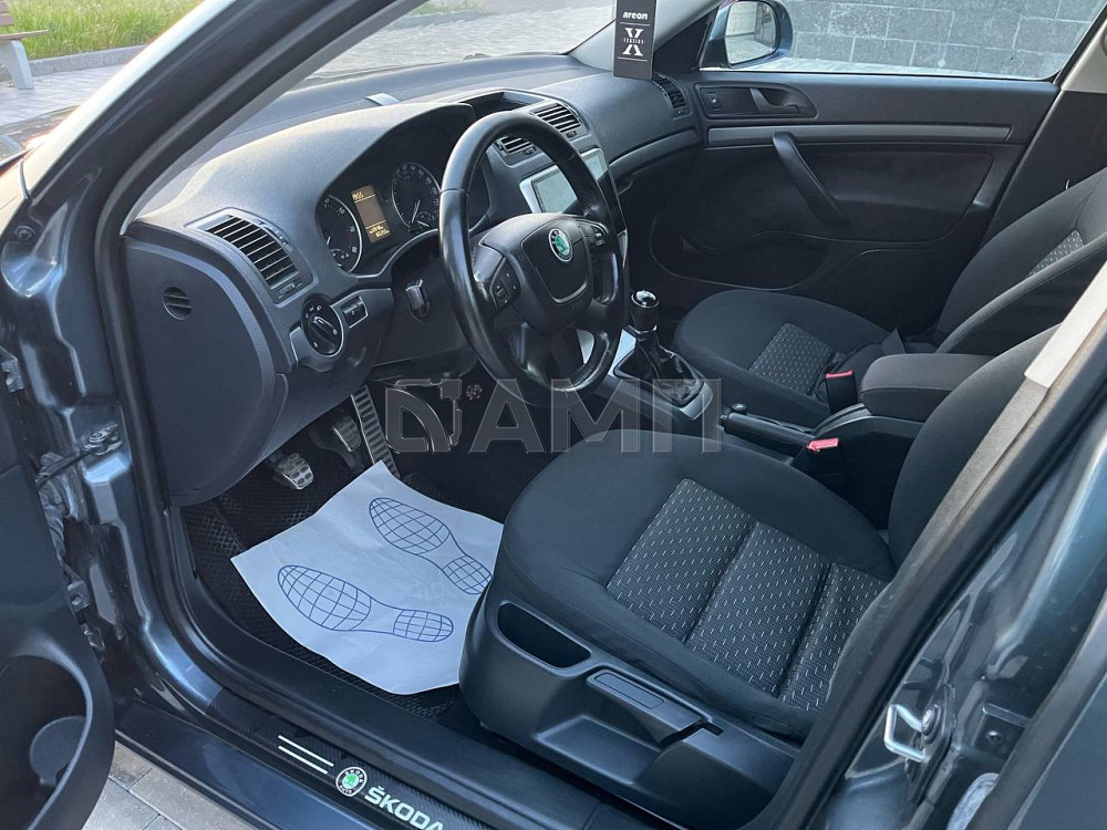 Skoda Octavia Мариуполь - изображение 2