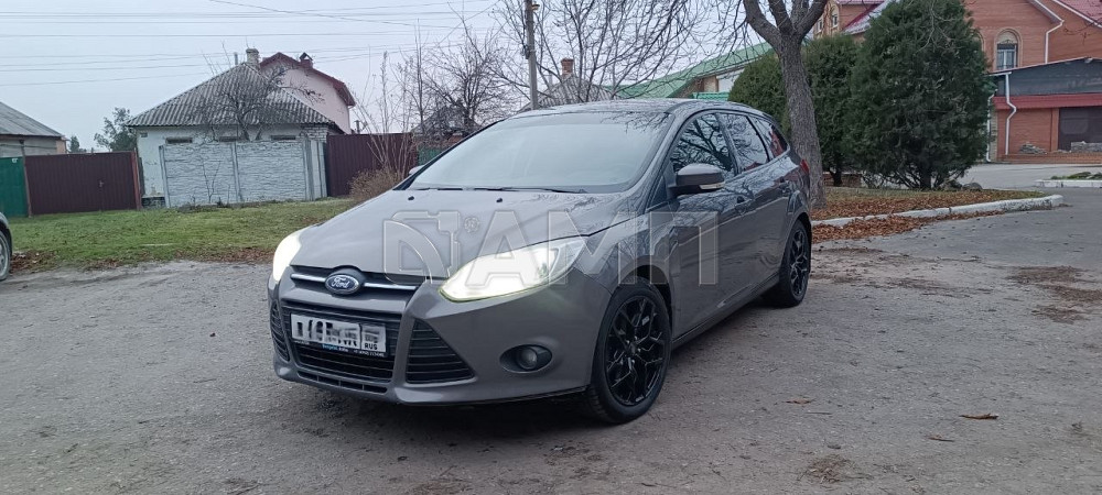 Ford Focus 2013  - изображение 8